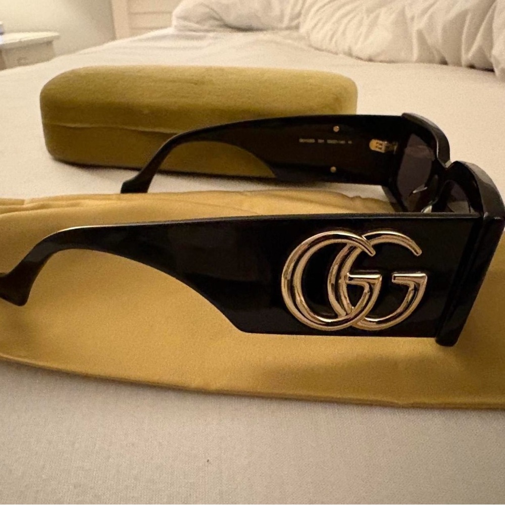 Gucci Black Sunglasses with Gold Logo